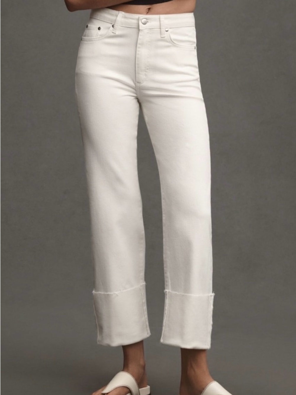 Zara White Cropped Cuffed Jeans